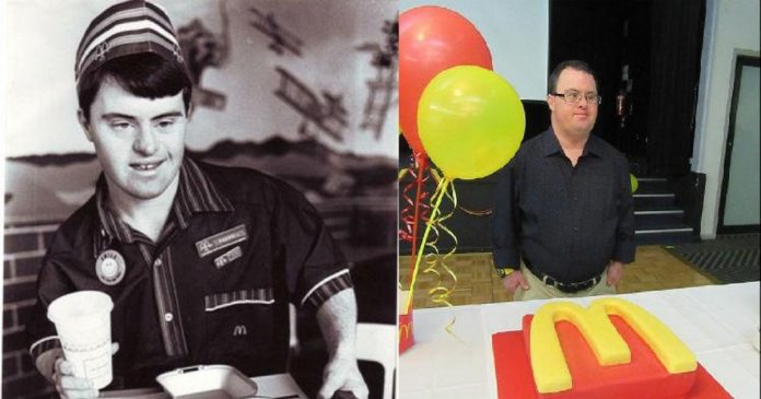 Funcionário com síndrome de Down comemora 30 anos trabalhando no McDonald’s