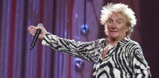 Rod Stewart recusa cerca de R$ 5 milhões para se apresentar na Copa do Mundo no Catar