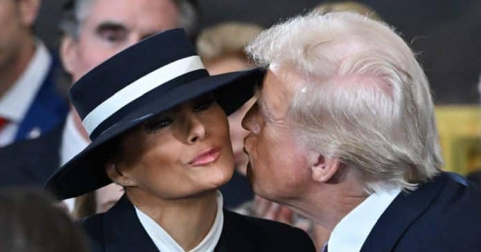 Especialista em linguagem corporal revela o que aconteceu quando Melania “evitou” ser beijada na boca por Trump