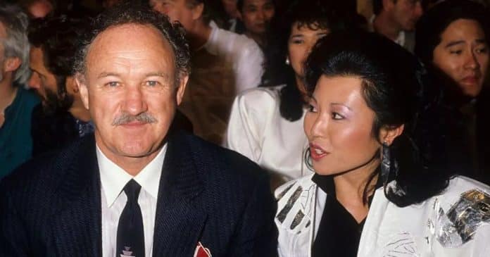 Resultados de autópsias de Gene Hackman e esposa lança mais dúvidas sobre mortes